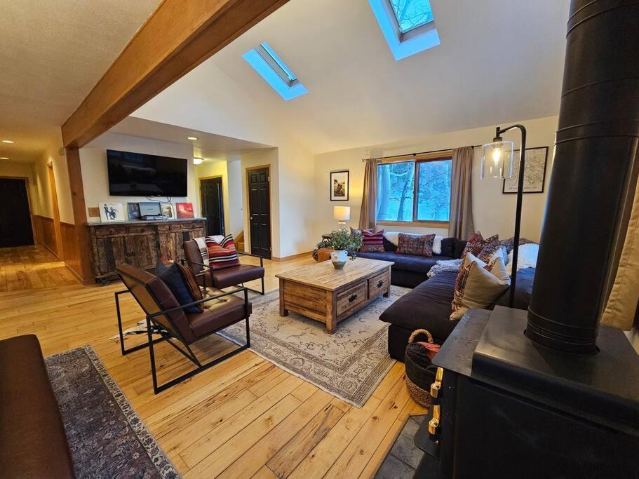 Private And Updated Breck Home With Hot Tub بريكنريدج المظهر الخارجي الصورة