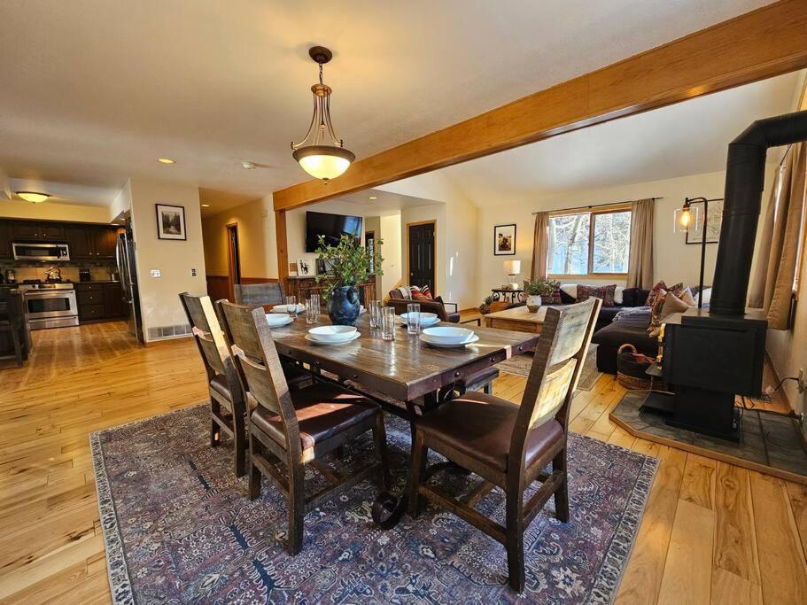 Private And Updated Breck Home With Hot Tub بريكنريدج المظهر الخارجي الصورة